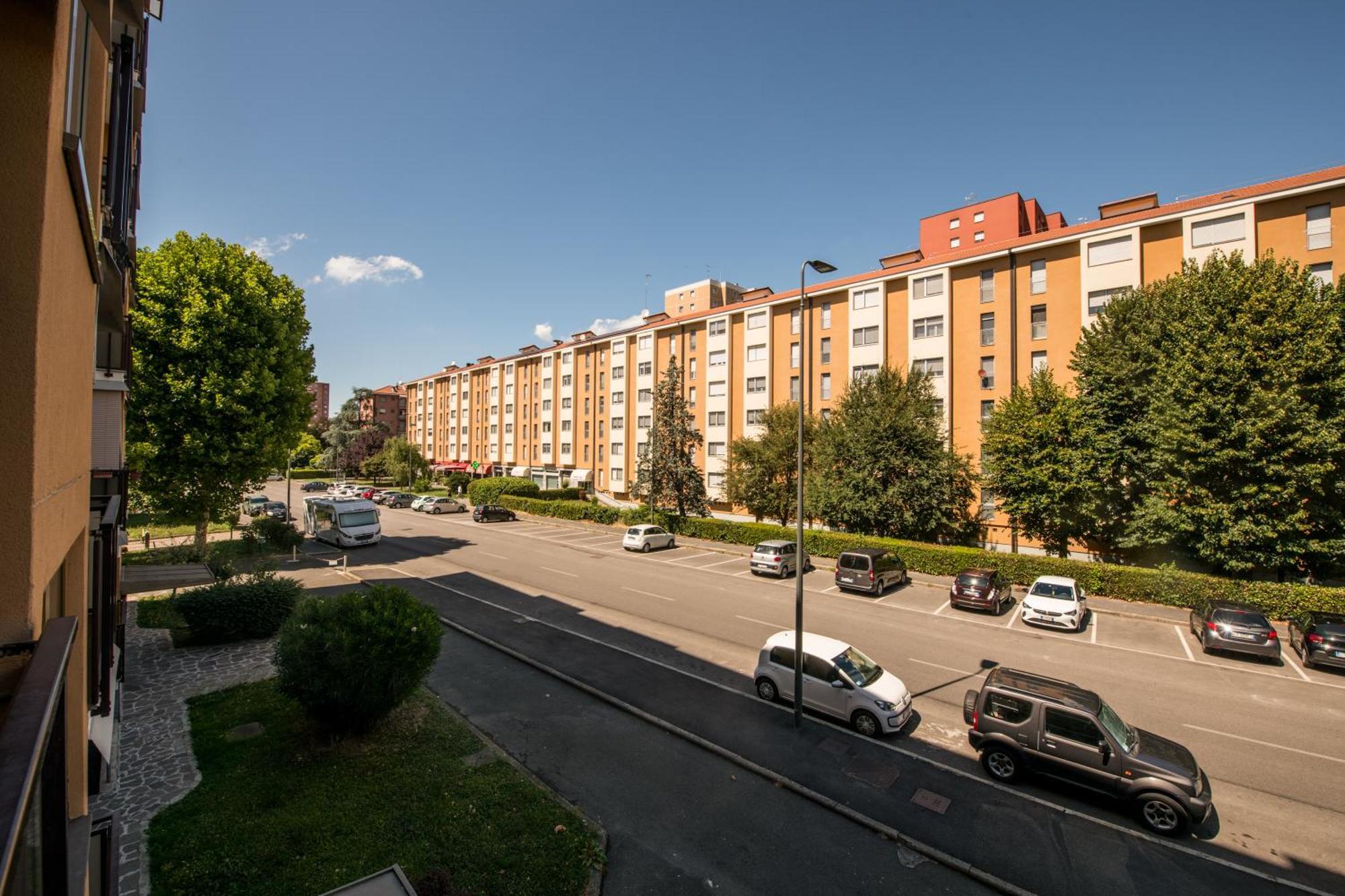 Show Mi Rooms Milano - Rho Fiera & San Siro - Free Parking — Photos 1